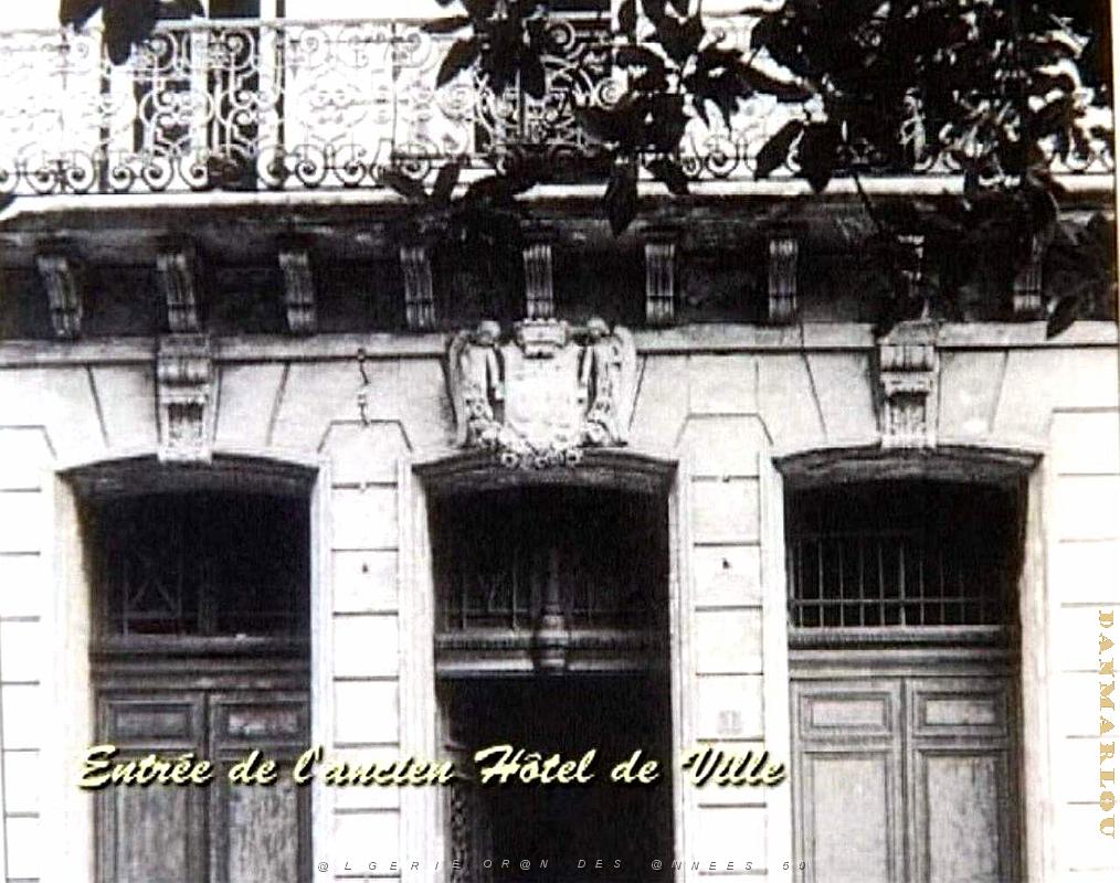 MO p- 02- Ancienne mairie d' Oran.jpg